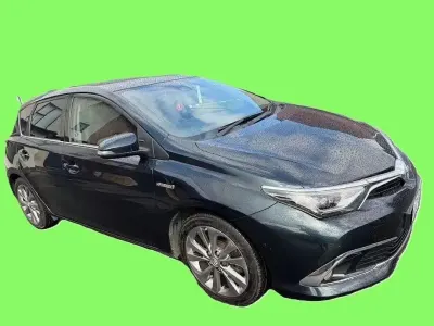 Używany Toyota Auris Hybrid 136 KM (100 kW) 2017 Szary Hatchback