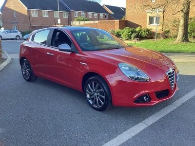 Used Alfa Romeo Giulietta 2013 Red Hatchback