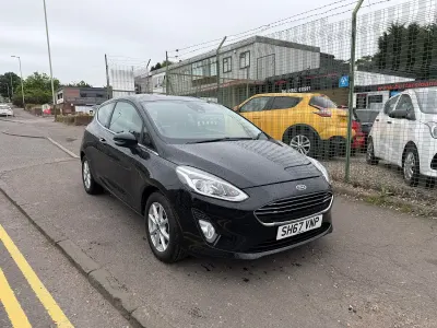 Used Ford Fiesta Zetec 70 HP (51 kW) 2017 Black Hatchback