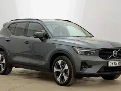 Usado Volvo XC40 Plus 161 HP (118 kW) 2026 SUV