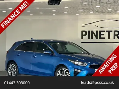 Usado Kia Ceed 138 HP (101 kW) 2018 Azul Citadino