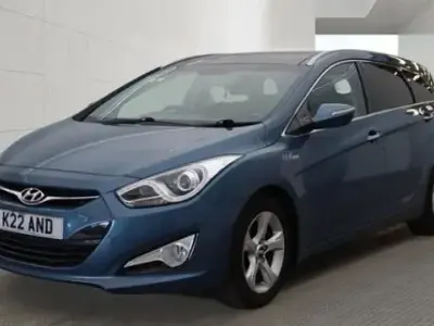 Used Hyundai i40 Premium 136 HP (100 kW) 2015 Blue Estate