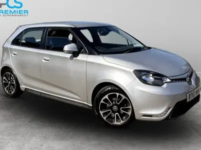Begagnad MG MG3 2018 Silver Halvkombi