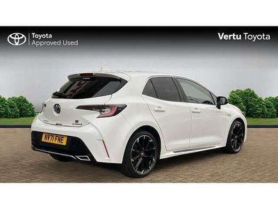 Used Toyota Corolla Sport 122 HP (89 kW) 2021 White Hatchback