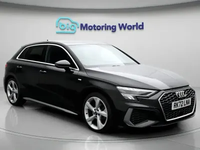 Begagnad Audi A3 Sportback S-Line 2022 Svart Halvkombi