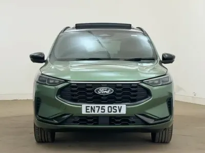 Used Ford Kuga ST-Line X 243 HP (178 kW) 2026 Bursting green (metallic) SUV