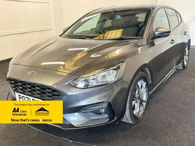 Used Ford Focus ST-Line 125 HP (91 kW) 2021 Grey Hatchback