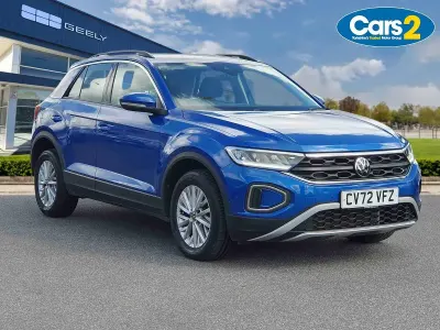 Usado VW T-Roc Life 108 HP (79 kW) 2022 Azul SUV