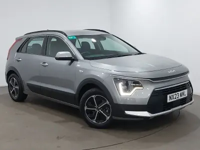 Używany Kia Niro 139 KM (102 kW) 2023 Szary SUV
