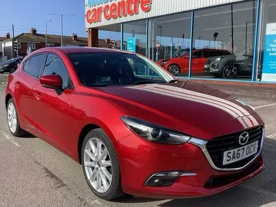 Used Mazda 3 Inclusive 120 HP (88 kW) 2017 Red Hatchback