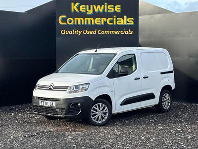 Used Citroën Berlingo 100 HP (73 kW) 2022 White MPV