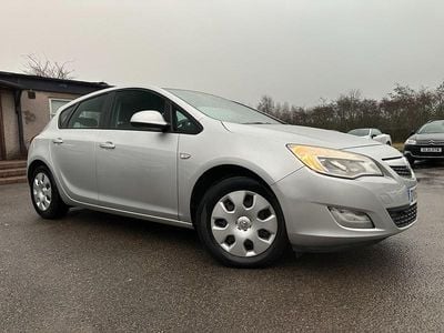 Silver Used 2010 Vauxhall Astra Hatchback | £1,995 (Fair price)