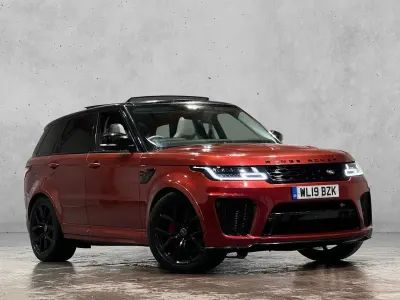 Używany Land Rover Range Rover Sport SVR 575 KM (422 kW) 2019 Czerwony SUV