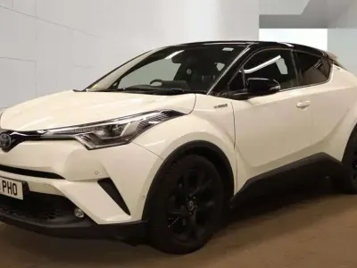Used Toyota C-HR 2019 White SUV