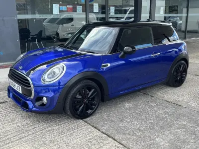 Used Mini Cooper Hatch 136 HP (100 kW) 2018 Blue Hatchback