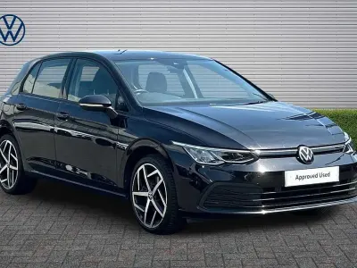 Used VW Golf VIII Life 130 HP (95 kW) 2022 Black Hatchback