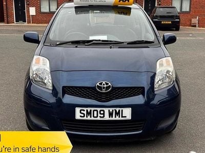 Used Toyota Yaris 2009 Blue Hatchback