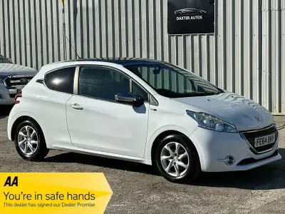 Second-hand Peugeot 208 Style 82 CP (60 kW) 2014 Alb Hatchback