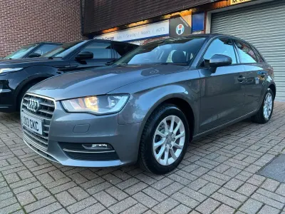 Używany Audi A3 Sportback Comfort 2013 Szary Hatchback