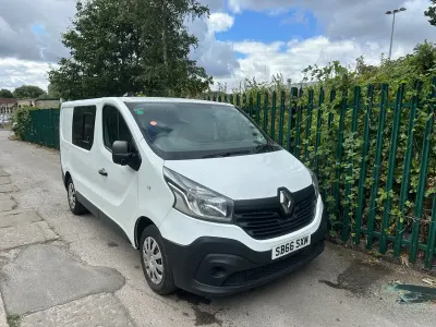 Used Renault Trafic Business 120 HP (88 kW) 2016 White MPV