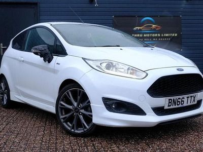 Used Ford Fiesta ST-Line 125 HP (91 kW) 2016 White Hatchback