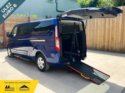 Used Ford Tourneo Titanium 130 HP (95 kW) 2017 Blue MPV