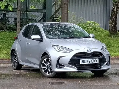 Used Toyota Yaris Design 116 HP (85 kW) 2023 Silver Hatchback