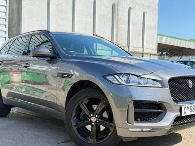 Used Jaguar F-Pace R-Sport 179 HP (131 kW) 2020 SUV