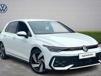 Używany VW Golf VIII GTI 265 KM (194 kW) 2026 Biały Hatchback