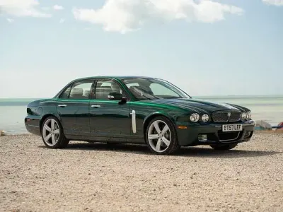 Used Jaguar XJR Supercharged 400 HP (294 kW) 2007 Green Sedan