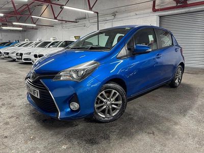 Blue Used 2014 Toyota Yaris Hatchback | £5,700 (Fair price)