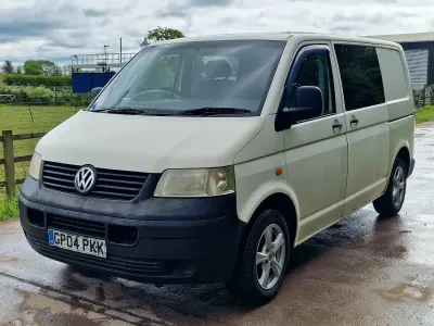 Used VW Transporter 85 HP (62 kW) 2004 White Van