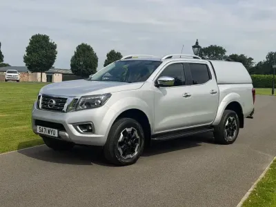 Used Nissan Navara Tekna 190 HP (139 kW) 2021 Silver Pickup