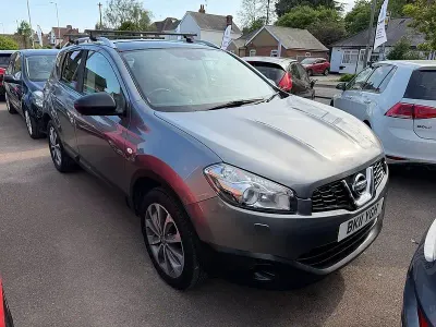 Begagnad Nissan Qashqai Tekna 141 HK (103 kW) 2011 Grå SUV