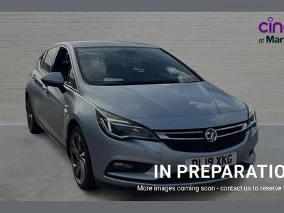 Used Vauxhall Astra SRi 105 HP (77 kW) 2019 Silver Hatchback