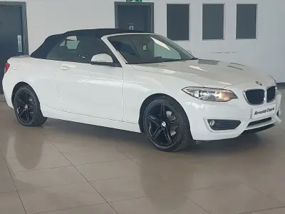 Begagnad BMW 218 Performance 150 HK (110 kW) 2016 Vit Cab