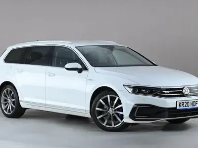 Usado VW Passat Advance 218 HP (160 kW) 2023 Carrinha