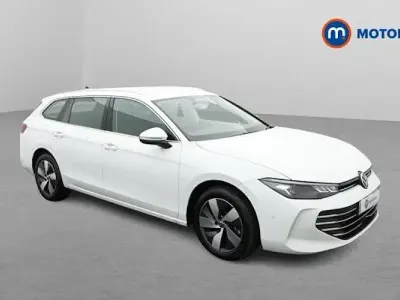 Used VW Passat Life 204 HP (150 kW) 2025 White Estate