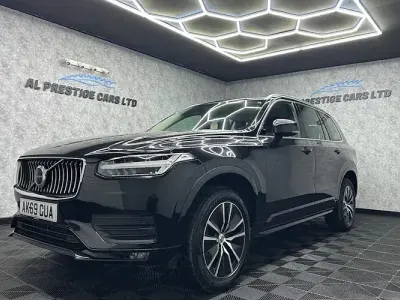 Used Volvo XC90 Momentum 235 HP (172 kW) 2021 SUV