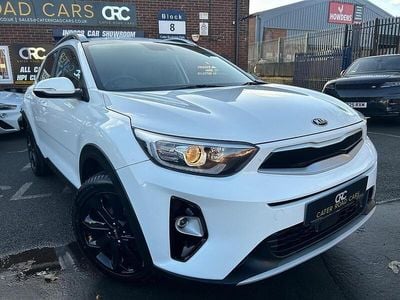 White Used 2019 Kia Stonic SUV | £7,450 (Fair price)
