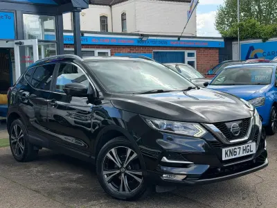 Used Nissan Qashqai N-Connecta 110 HP (80 kW) 2017 Black SUV