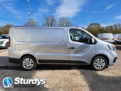 Usado Renault Trafic 2022 Cinzento Monovolume