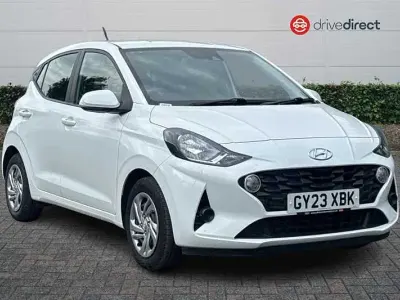 Used Hyundai i10 SE 67 HP (49 kW) 2023 White Hatchback