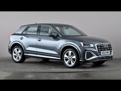 Usado Audi Q2 S-Line 150 HP (110 kW) 2023 Cinzento SUV