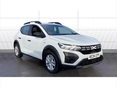Used Dacia Sandero Essentiel 90 HP (66 kW) 2024 White SUV