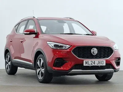 Używany MG ZS Excite 106 KM (77 kW) 2024 Czerwony SUV