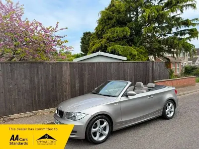 Begagnad BMW 120 Cabriolet Comfort Edition 170 HK (125 kW) 2008 Silver Cab