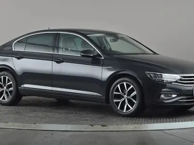 Używany VW Passat SEL 150 KM (110 kW) 2020 Szary Sedan/Limuzyna