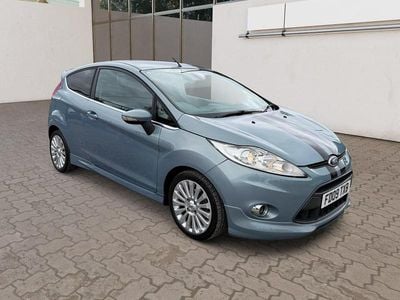 Used Ford Fiesta Titanium 2009 Blue Hatchback