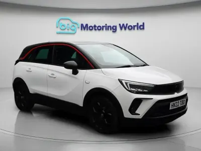 Used Vauxhall Crossland GS Line 83 HP (61 kW) 2022 White SUV